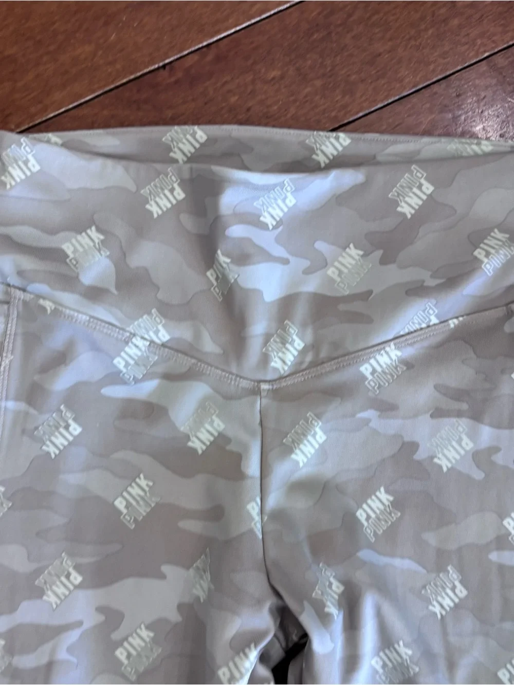 PINK Victoria's Secret Light Tan Camo Leggings with Logo - Picture 4 of 9